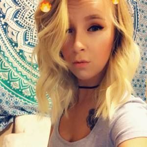 Meet your Posher, Katelyn